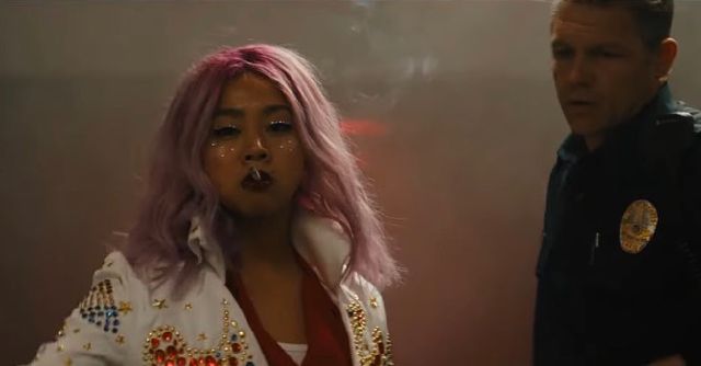 《媽的多重宇宙》：無常的意義是無限可能；縱身躍下便是愛